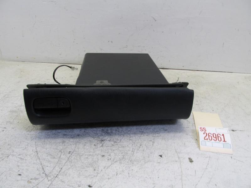 98 99 00 seville sts right front dash glove box storage compartment 2286