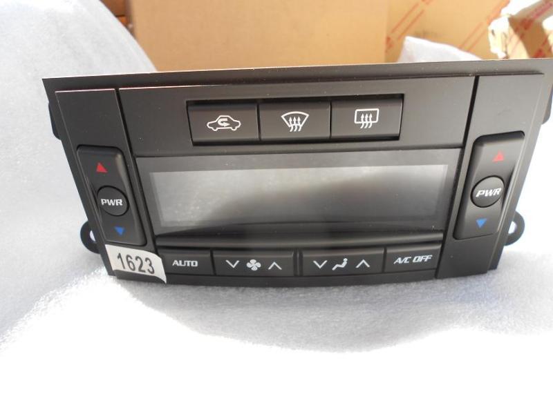 Cadillac cts climate control