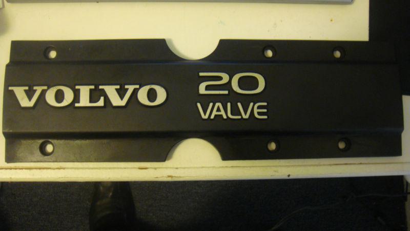 Volvo 850  1275186 b182  engine cover 