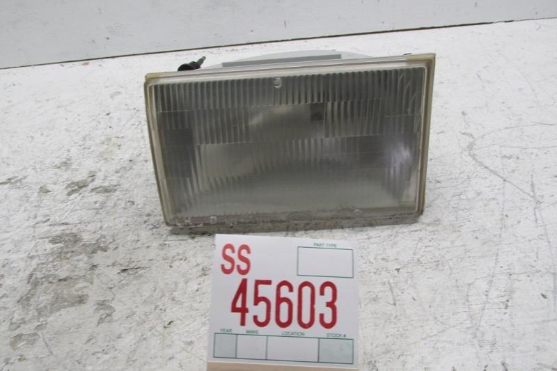 90 91 92 93 94 lincoln town car left driver front head light headlight lamp oem