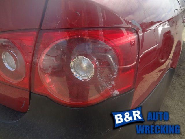 Right taillight for 05 06 07 vw jetta ~ sdn vin k 8th digit   red outer lens