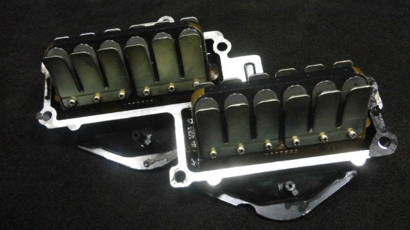  lower intake manifold w/2 reed boxes #5000887 johnson/evinrude #2 (533)