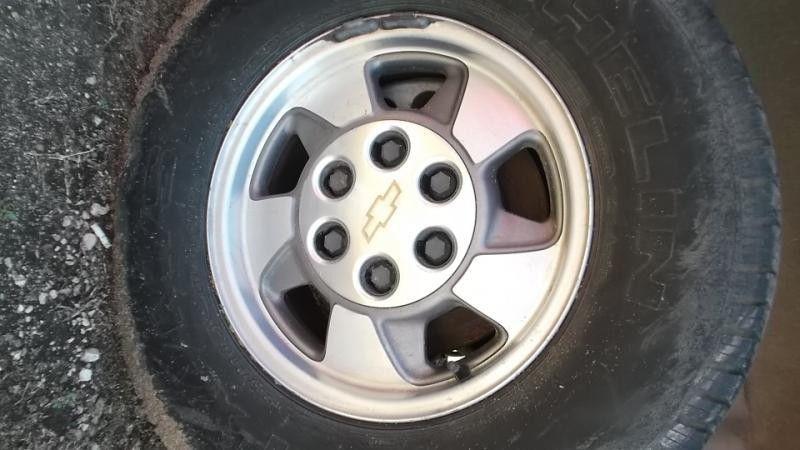 00 01 02 03 tahoe wheel rim 16" 16x7 5 spoke original factory oem 17135