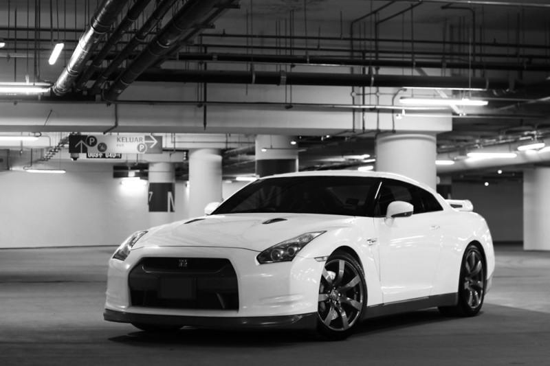 Nissan r35 gtr gt-r hd poster super car print multiple sizes available  b&w