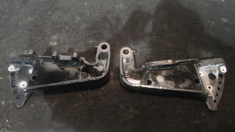 Used clamp brackets #8718f 7 for 2002 mercury 90hp 3 cyl outboard motor 
