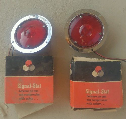 Vintage signal stat 26dr red light tail stop brake directional nos ratrod