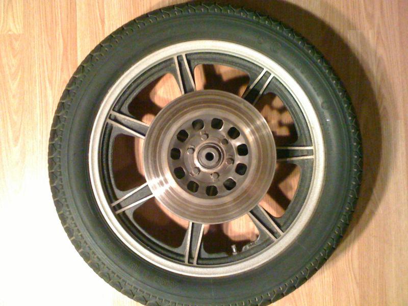 Yamaha sr500e rear wheel,brake rotor,sprocket,rubber dampener,spacer,tire