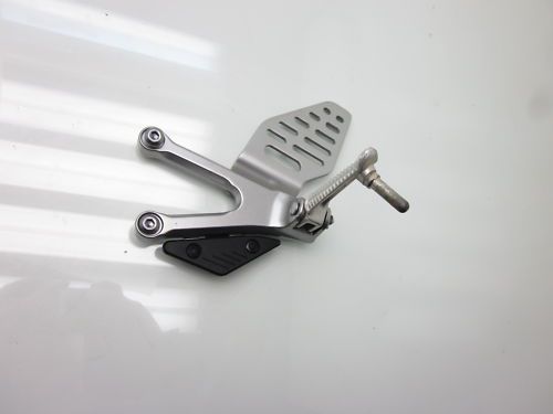 08 09 yamaha r6 left rearset rider&#039;s front foot peg yzf yzfr r 6