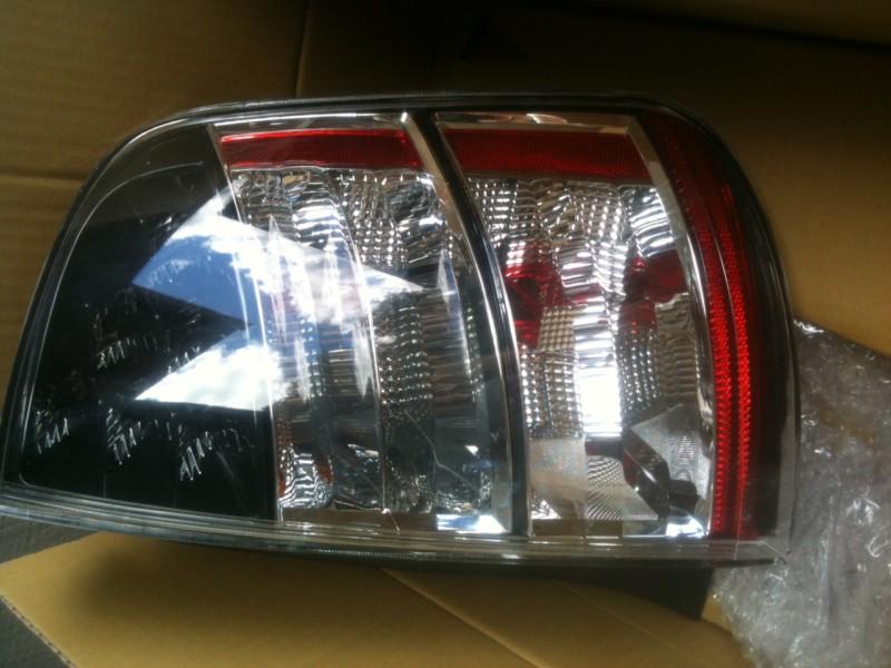 Toyota prius passenger side tail light 