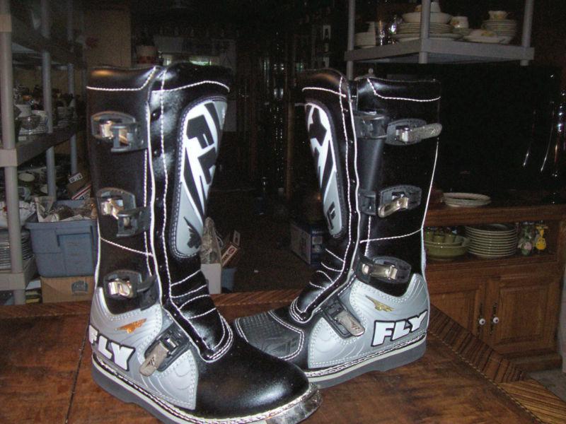 Fly motocross boots (new) 805 mx boot size 10 black/grey,high quality leather