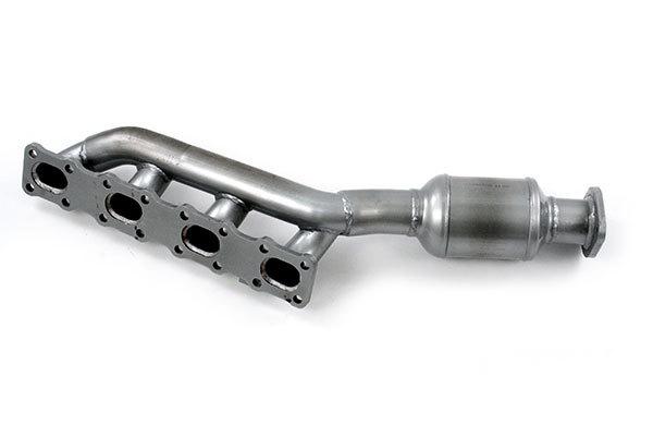 Titan pacesetter exhaust manifold catalytic converters - 49 state legal - 753505