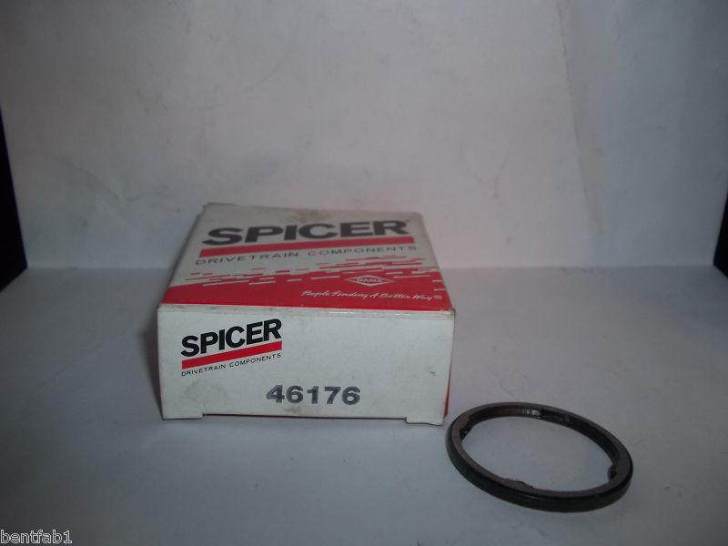 Spicer flat spacer 46176 lot of 2
