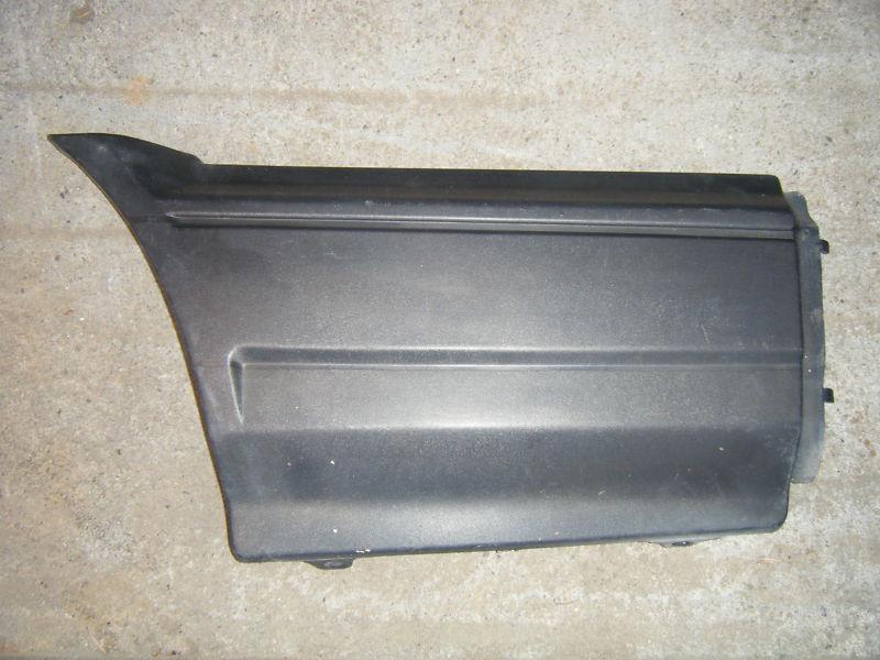 84-87 toyota corolla ae86 gts driver lh rear bumper extention side trim 4a-ge