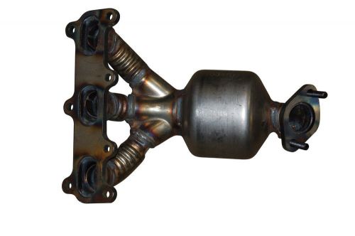 Exhaust manifold with integrated catalytic converter front bosal 096-1335