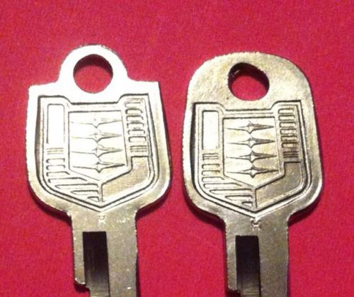 Oem key blanks for 1957-58 mercury 1-ign/door and 1-gb/trunk nos crest nos
