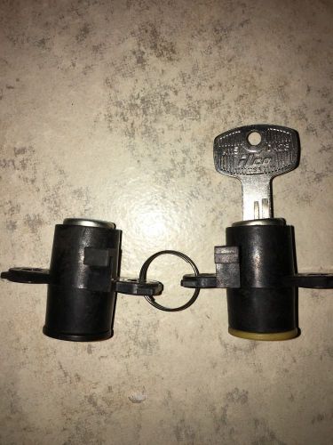 1990,91,92,93,94,95,96 nissan 300zx t-top locks set oem with key