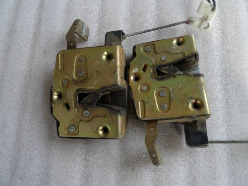 Bmw e30 coupe door latch assembly 1888154/1888153 left and right side