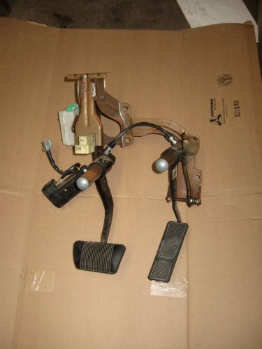 2002 grand cherokee wj, power adjustable pedal assembly00
