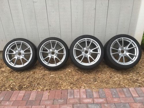 Porsche 19&#034; gt2 center lock wheels and michelin pilot super sport tires for 997