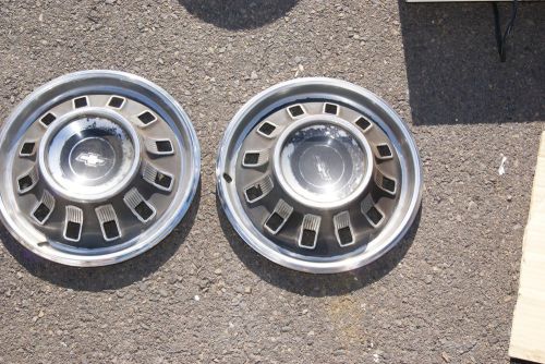 13 inch chevrolet hubcap