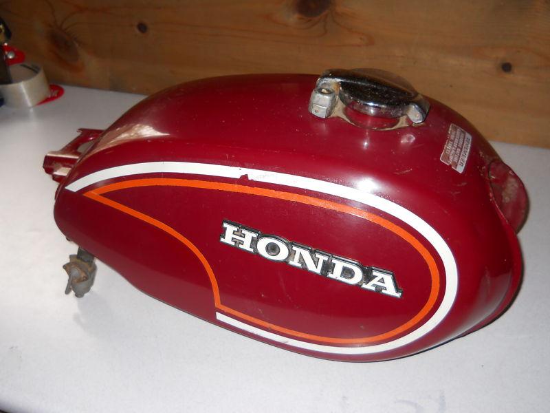Vintage honda cb,cl 350,450 550,750 gas tank red cafe bobber chopper rat others