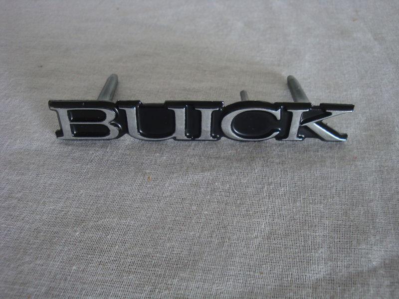 Nos buick electra park ave  lesabre front grille name plate emblem 1985 - 1990 