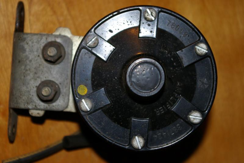 Mopar egr vacuum amplifier cuda dart charger 1973-75