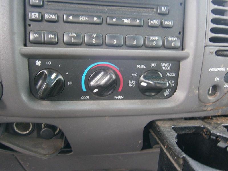 Ford ford f150 pickup heat/ac controller w/ac, manual temperature 02 03