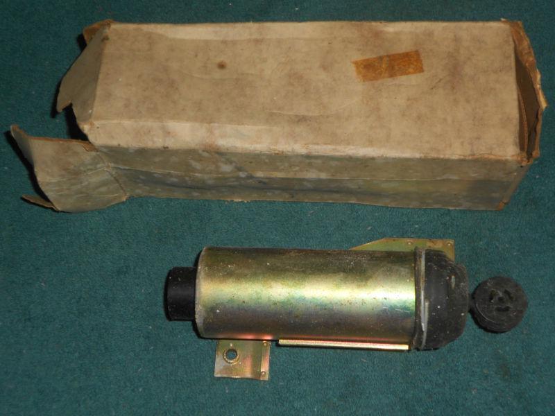Nos 1970 buick full-size 4 dr power lock actuator new in box!