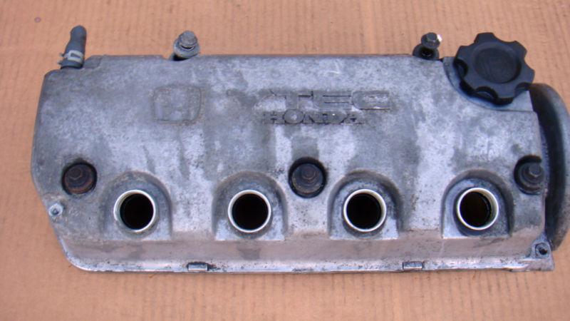 92-95 honda civic 1.6 d16z6 p08 vtec engine motor head valve cover 93 94 del sol