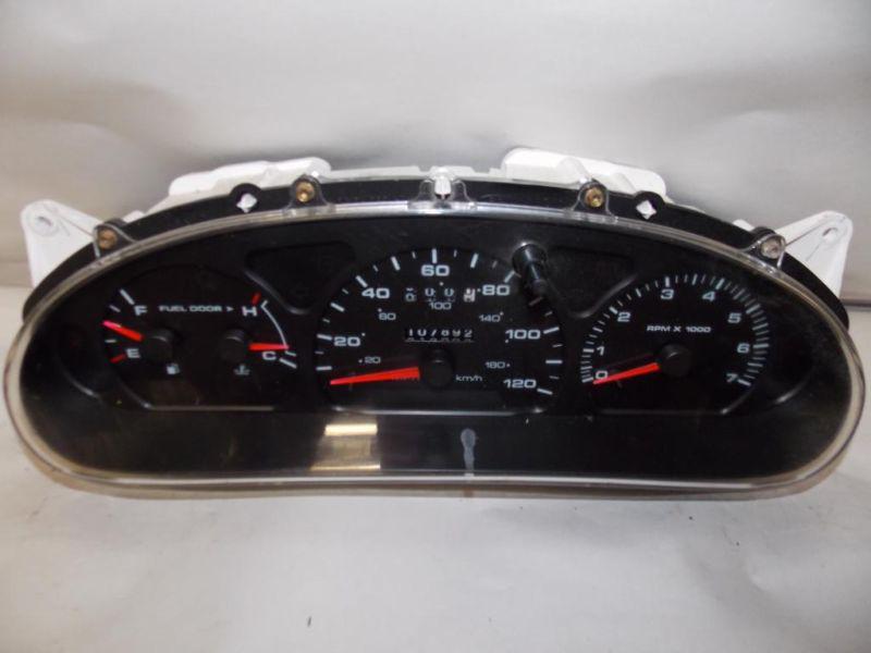 00-00 ford taurus sable 107k instrument cluster speedometer 2000 #6995