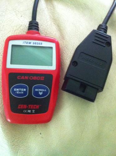 Cen-tech can obd2 (obdii) code reader for 1996 and newer vehicles