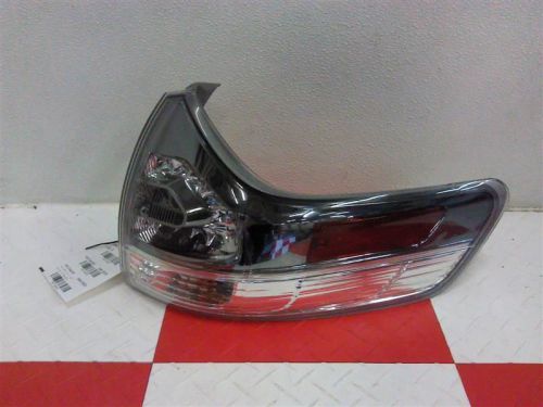 11-15 toyota sienna passenger right tail light clear lens red rectangle se