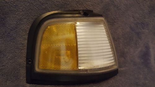 88 - 96 oldsmobile cutlass ciera corner light passenger cornerlamp r rh right
