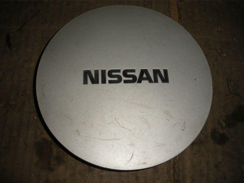 89 90 nissan maxima wheel hub center cap cover