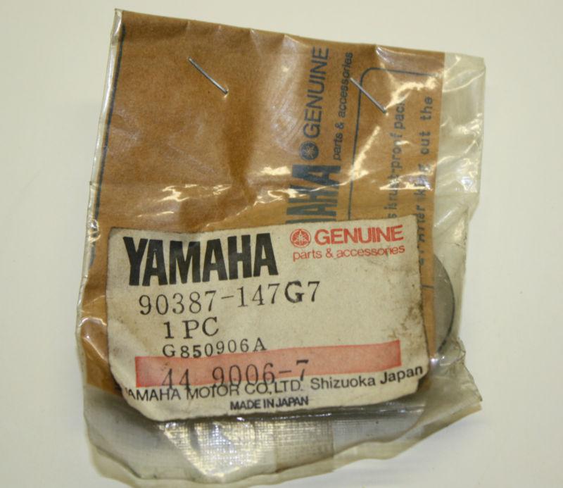 Yamaha genuine parts,  90387-147g7-00 collar,  oem   new old stock