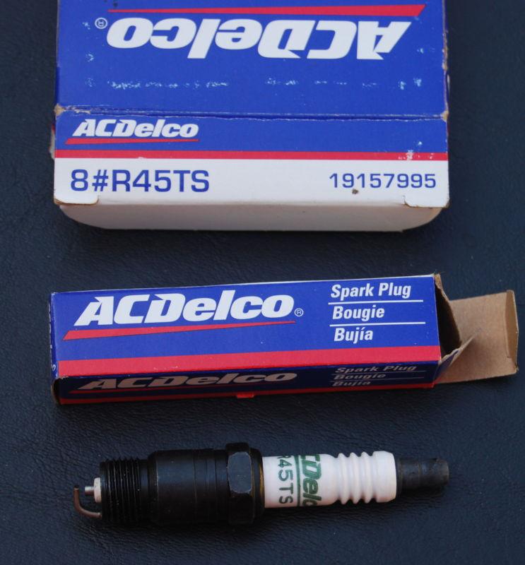 Nos ac delco r45ts spark plugs lot of 8 acdelco