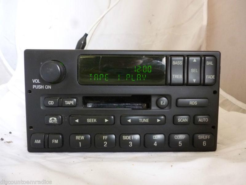 99-02 ford expedition rds radio cassette player yl3f-18c870-aa *