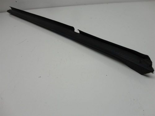 00 navigator rear right door window sweep felt strip inner glass trim