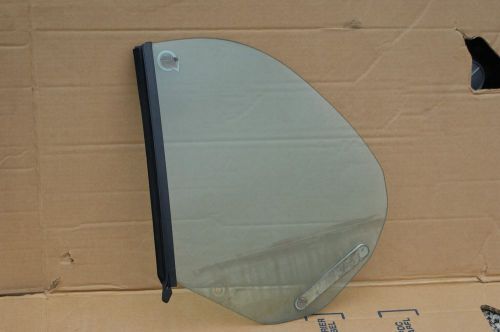 1992 bmw 325ic rear side glass lh driver side  325 convertible i