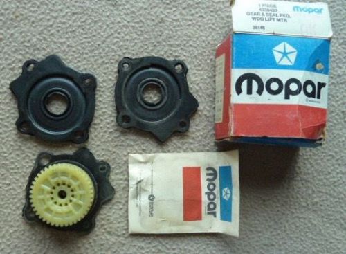 Mopar power window motor gear pkg 4339433 (gear and seal)