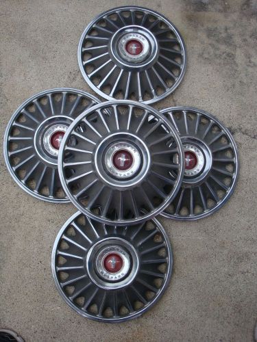 1967 ford mustang hubcaps 1968