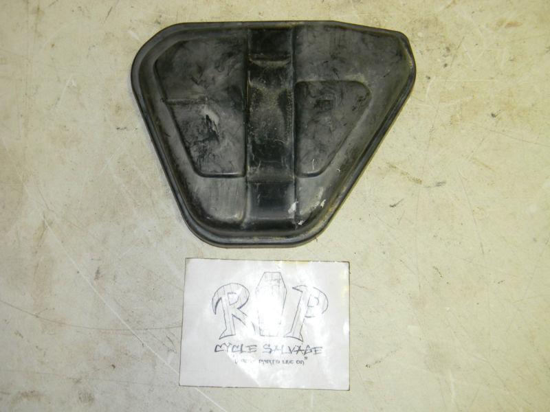 1987 honda xr 100 air box lid, airbox lid, good condition 
