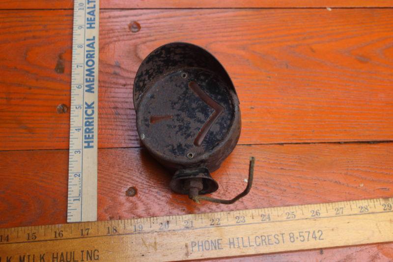 Vintage right hand turn signal for street or rat tod 