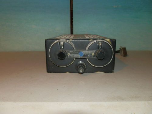 Vintage narco aircraft trans receiver mark v radio