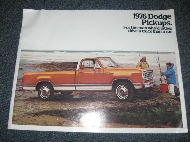 1976 76 dodge 4wd pickup truck brochure d100 d200 d300 w100 w200 w300