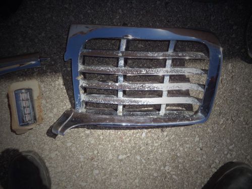 Lincoln continental grill section