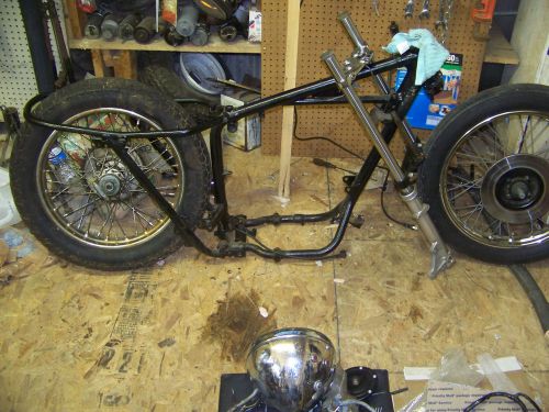Triumph trident frame and goodies with wheels