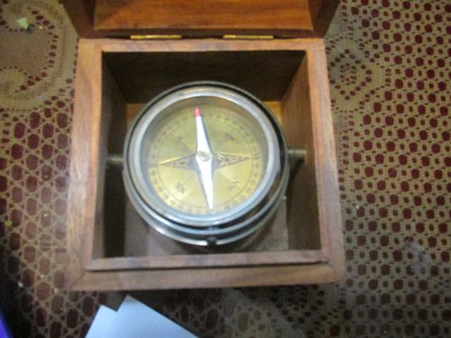 Z009 vintage boat compass