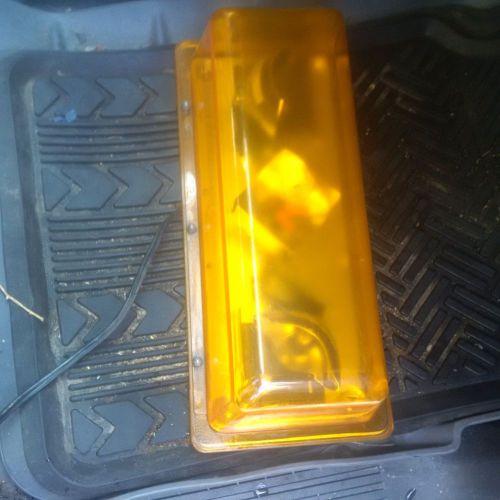 Gall responder dx series class i amber flashing magnet mount light bar